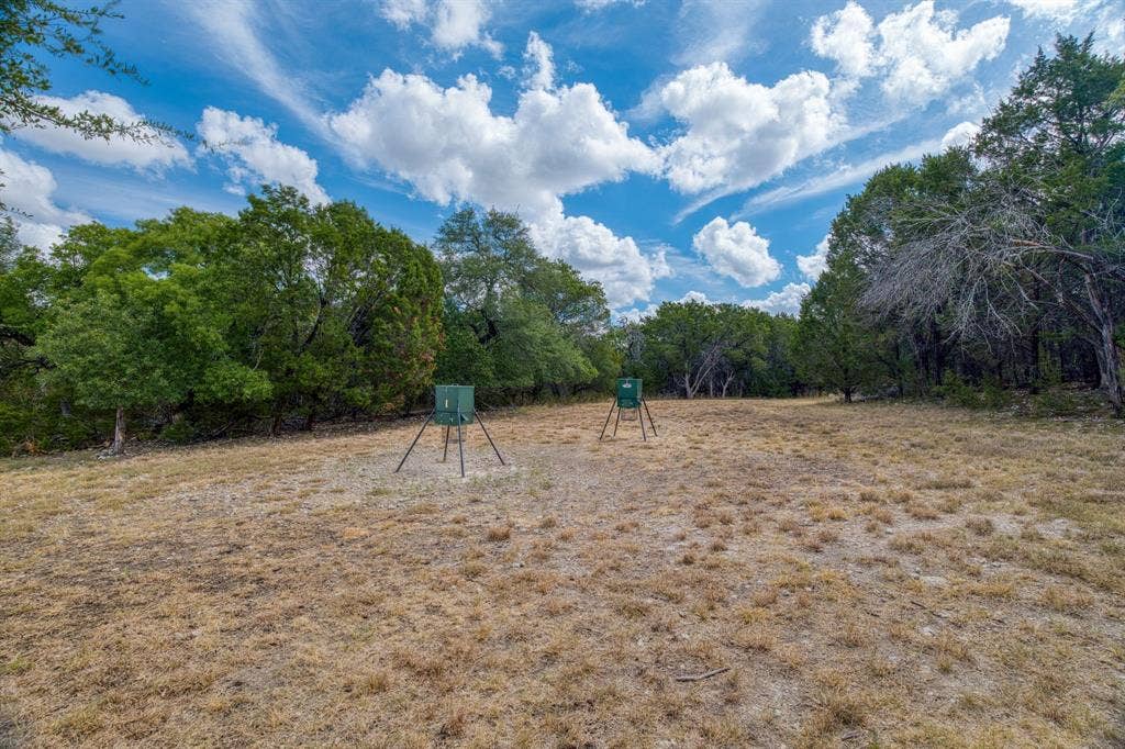 400 Hali Brooke Drive, China Spring, TX 76633 400 Hali Brooke Drive, China Spring, TX 76633