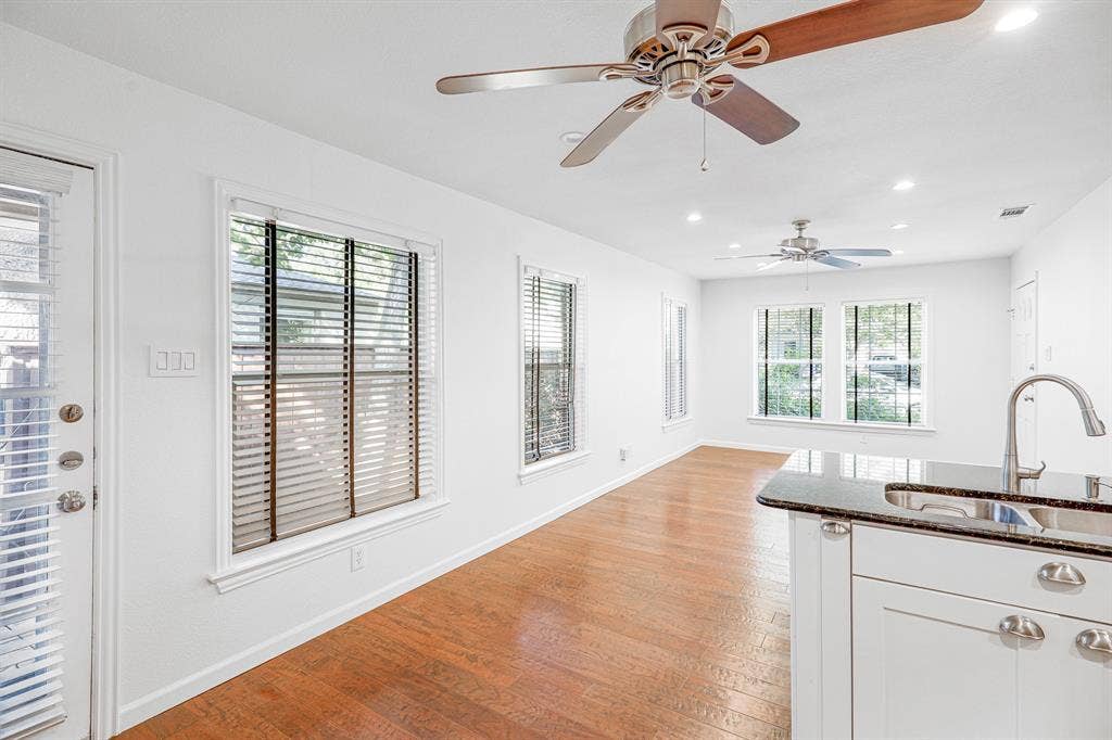 6220 Kenwood Avenue, Dallas, TX 75214