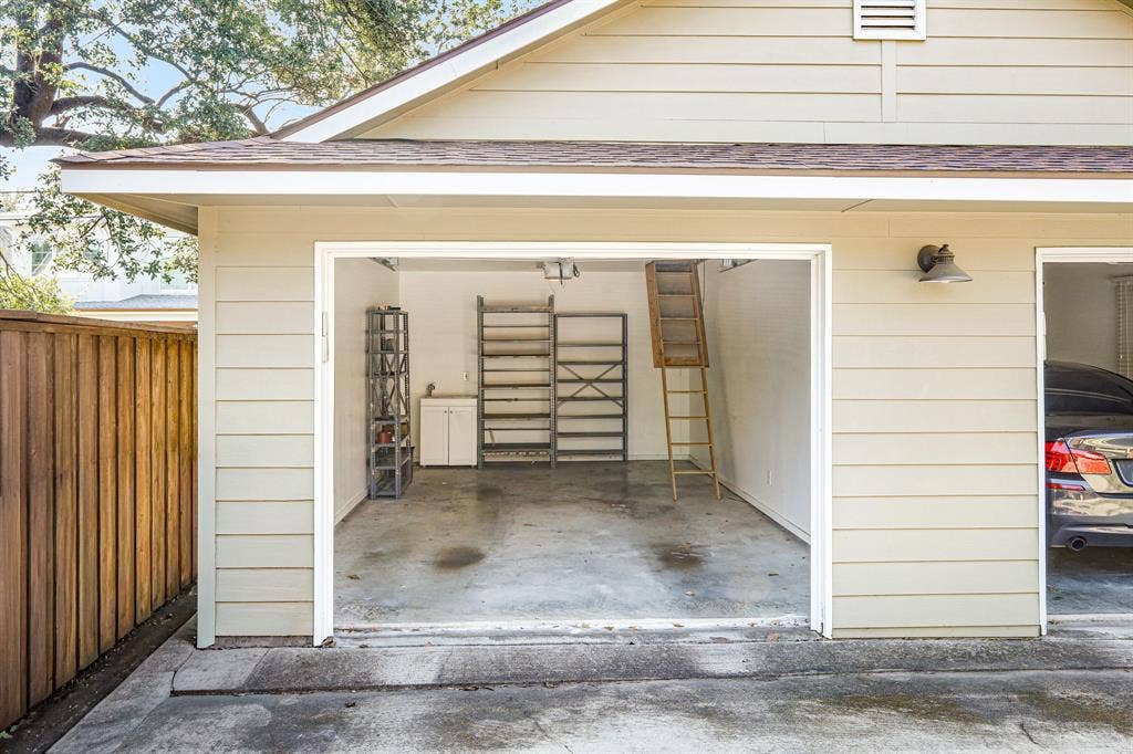 6220 Kenwood Avenue, Dallas, TX 75214