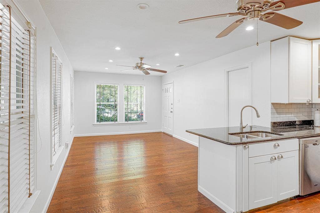 6220 Kenwood Avenue, Dallas, TX 75214