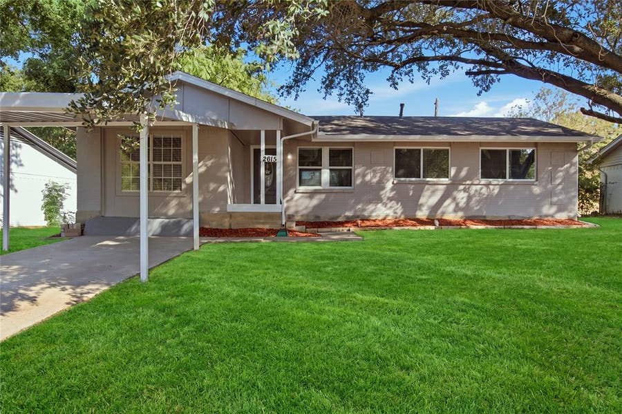 Property photo for 2615 North Parkway, Mesquite, TX