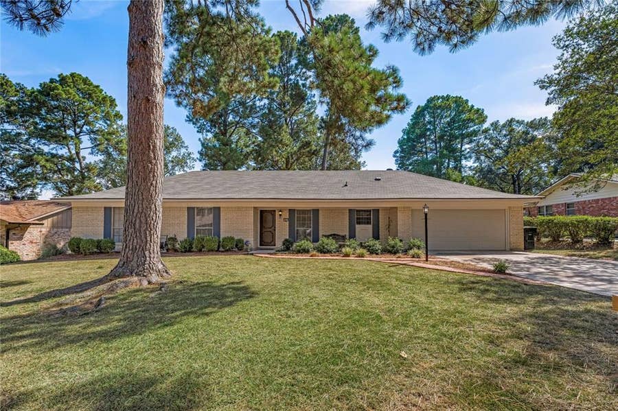 Property photo for 1027 Manor Place, Shreveport, LA