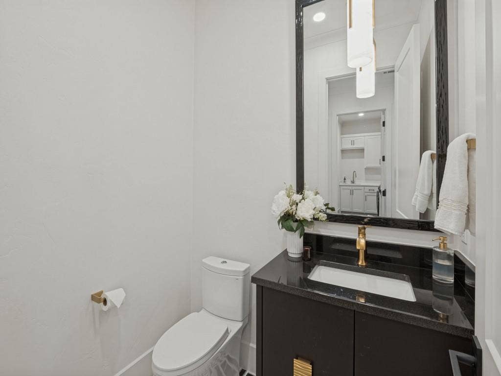 6801 Corporate Drive, #C2, Plano, TX 75024 A beautifully designed powder bath is available for quest.