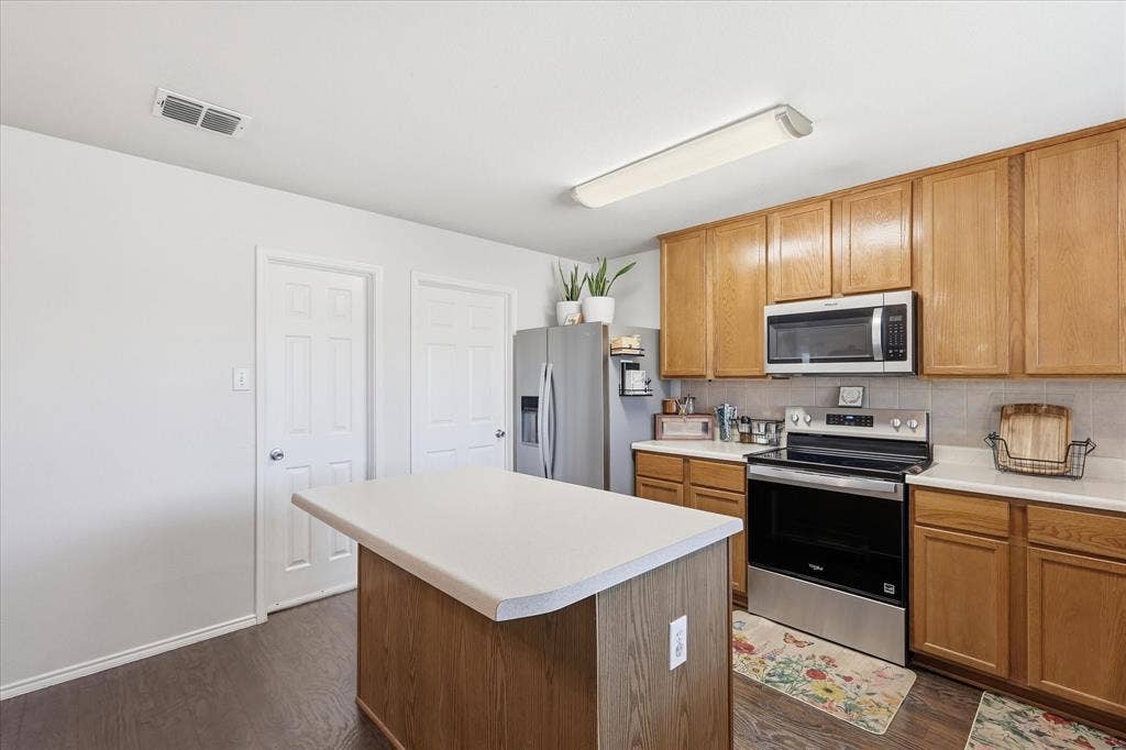 4000 Plymouth Drive, McKinney, TX 75070 4000 Plymouth Drive, McKinney, TX 75070