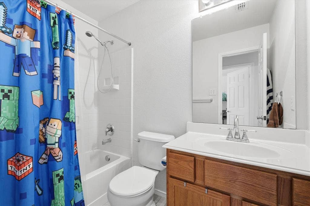 4000 Plymouth Drive, McKinney, TX 75070 4000 Plymouth Drive, McKinney, TX 75070
