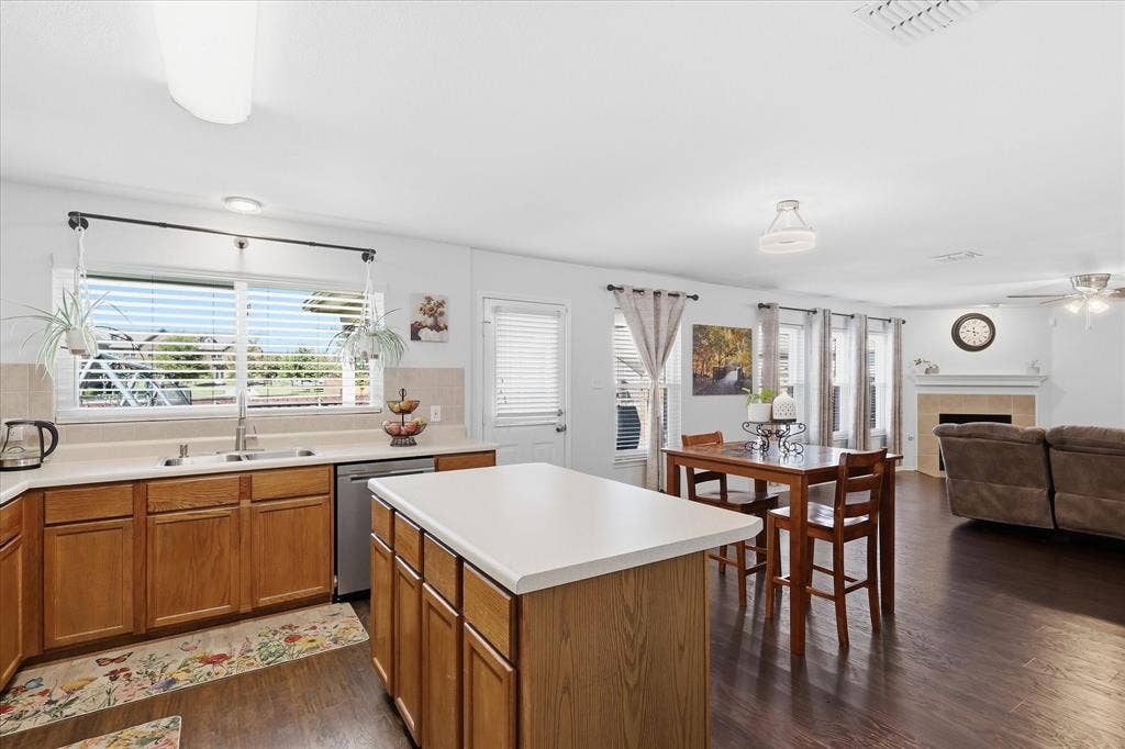 4000 Plymouth Drive, McKinney, TX 75070 4000 Plymouth Drive, McKinney, TX 75070