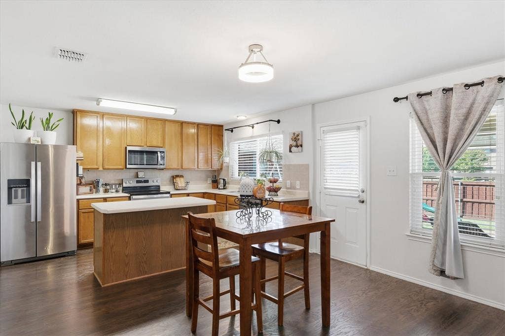 4000 Plymouth Drive, McKinney, TX 75070 4000 Plymouth Drive, McKinney, TX 75070