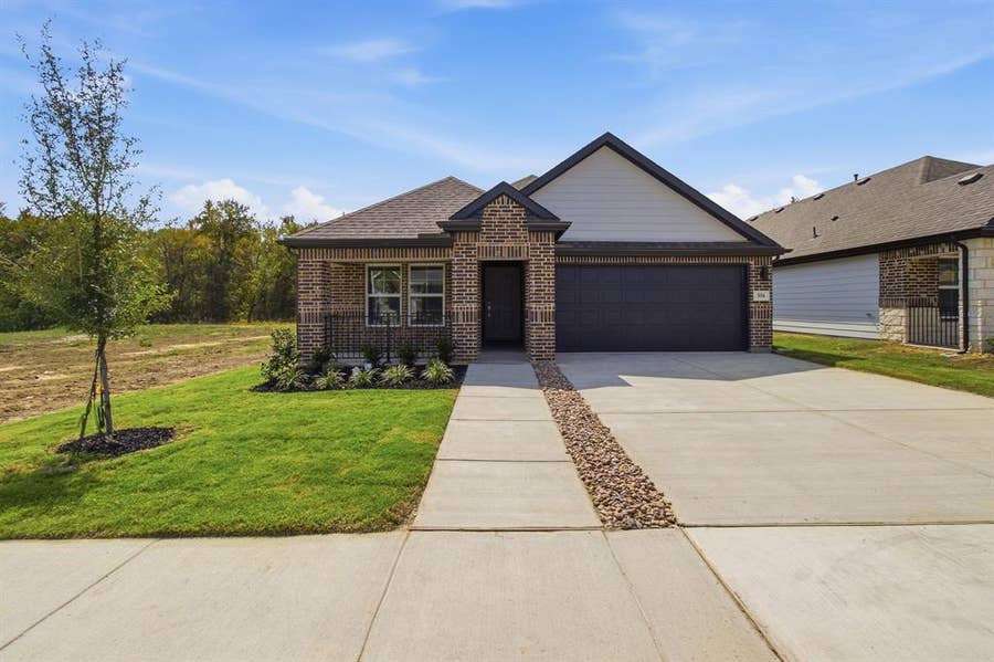 Property photo for 356 Sun Harvest Drive, Royse City, TX