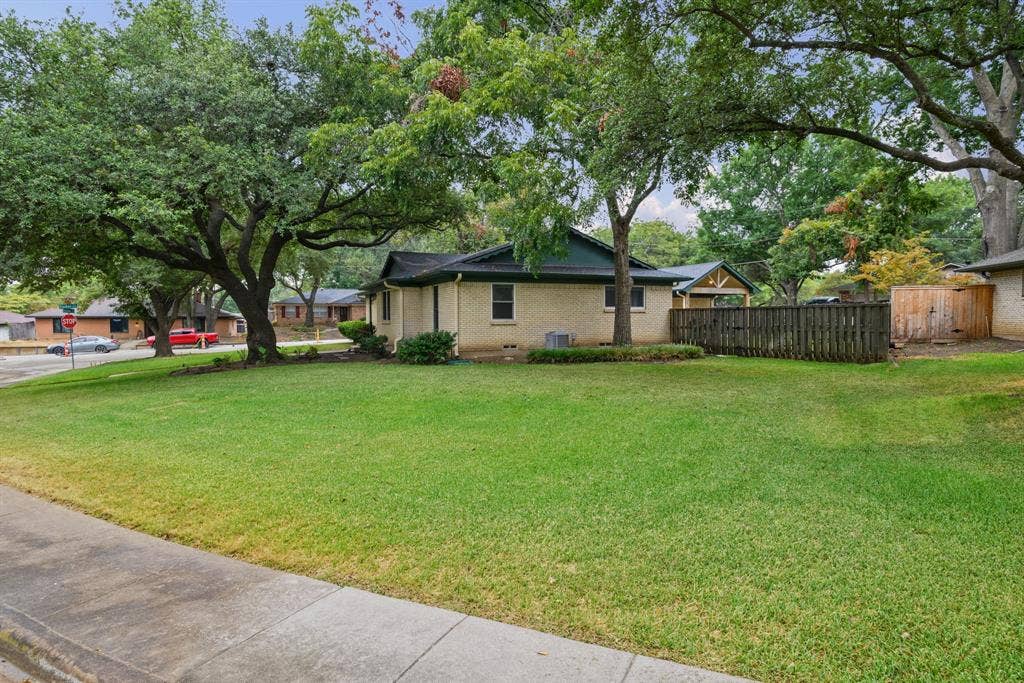 2630 Briarcove Drive, Plano, TX 75074 Northside view 2