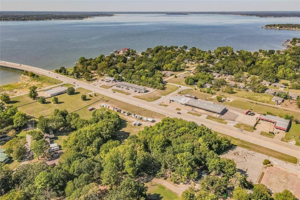 2715 W Main Street, Gun Barrel City, TX 75156 2715 W Main Street, Gun Barrel City, TX 75156