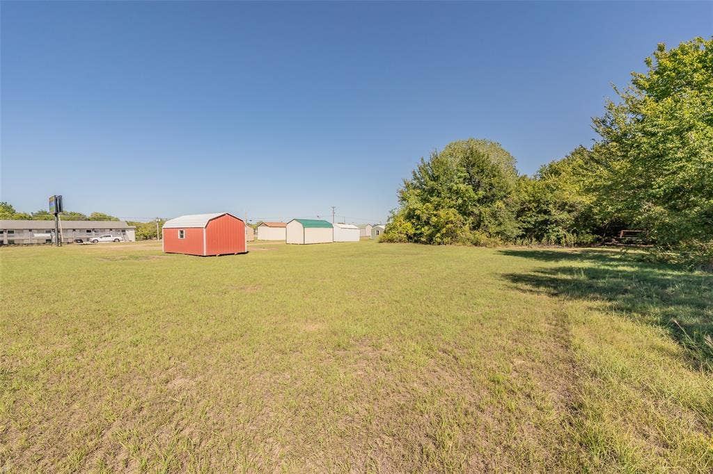 2715 W Main Street, Gun Barrel City, TX 75156 2715 W Main Street, Gun Barrel City, TX 75156