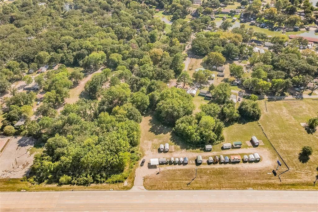 2715 W Main Street, Gun Barrel City, TX 75156 2715 W Main Street, Gun Barrel City, TX 75156