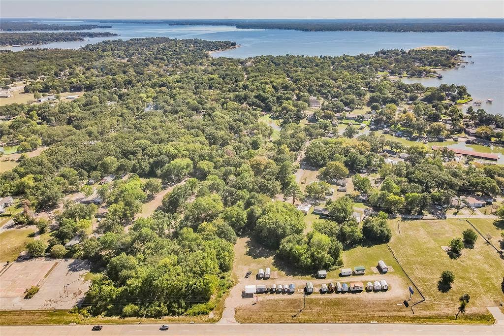 2715 W Main Street, Gun Barrel City, TX 75156 2715 W Main Street, Gun Barrel City, TX 75156