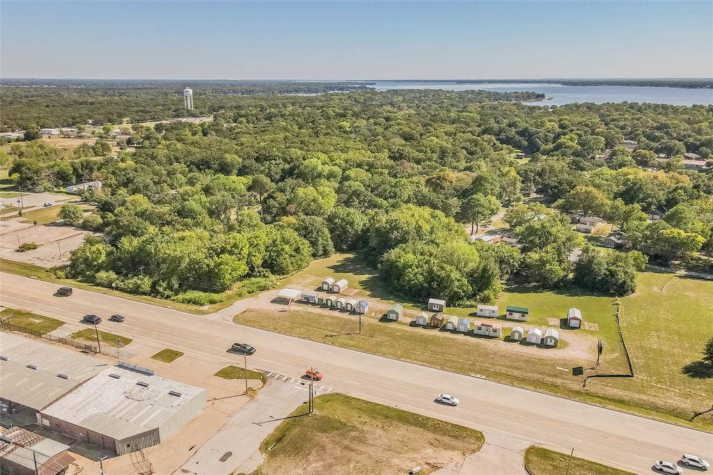 2715 W Main Street, Gun Barrel City, TX 75156 2715 W Main Street, Gun Barrel City, TX 75156