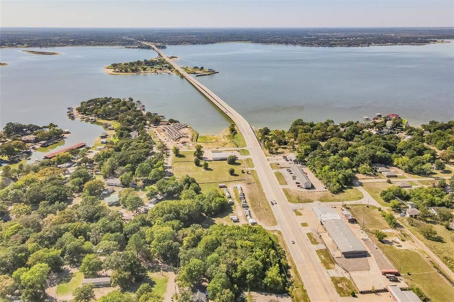 Property photo for 2715 W Main Street, Gun Barrel City, TX
