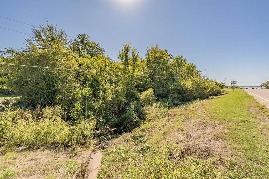2715 W Main Street, Gun Barrel City, TX 75156 2715 W Main Street, Gun Barrel City, TX 75156