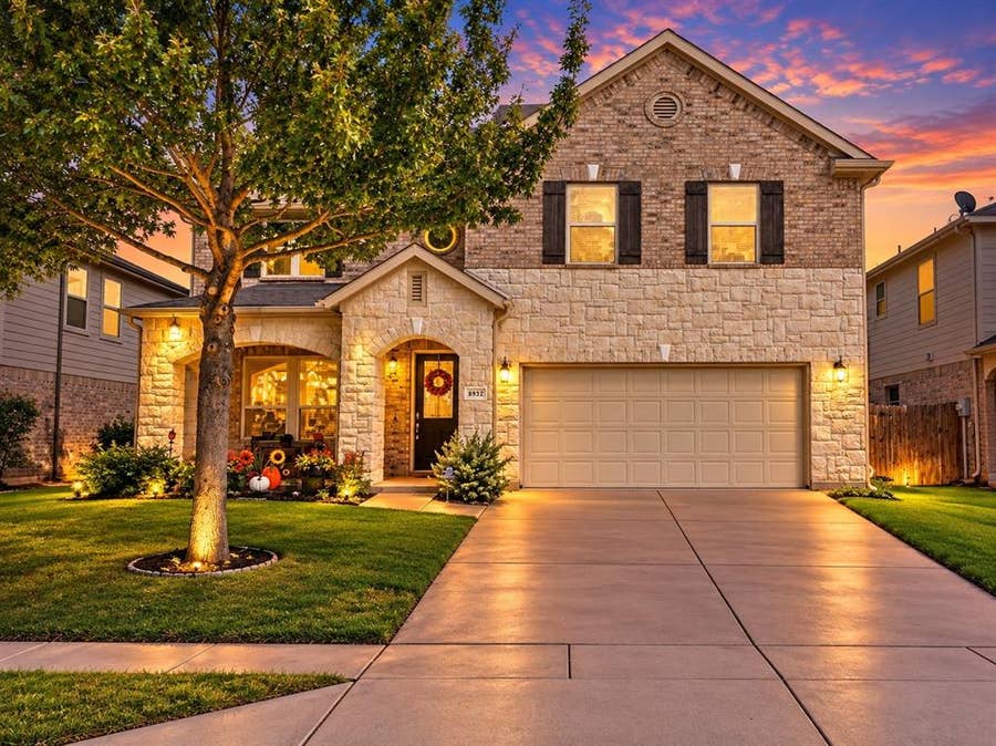 Property photo for 8932 Winding Valley Drive, Fort Worth, TX