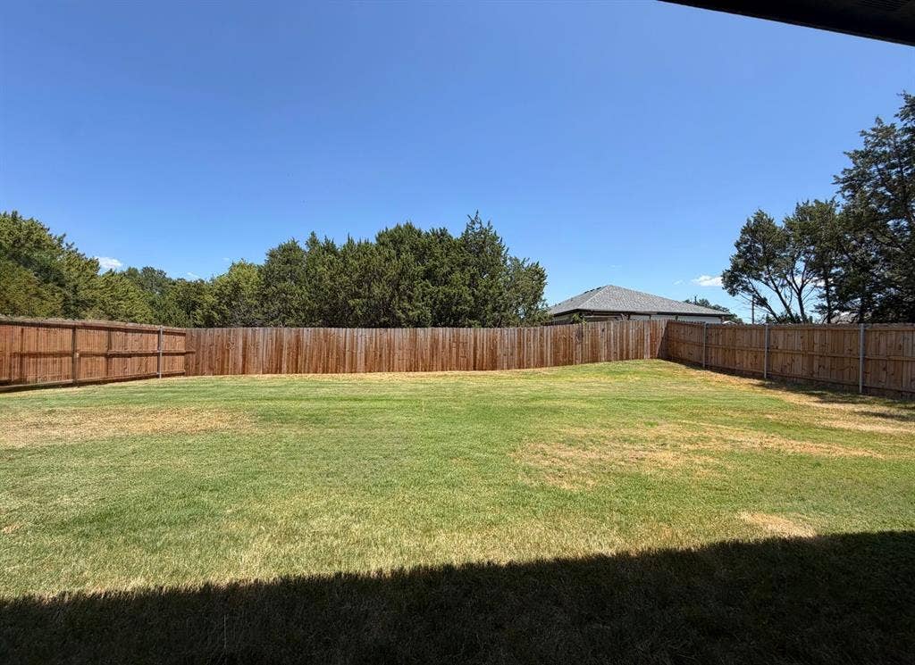 5713 Stonegate Circle, Granbury, TX 76048 5713 Stonegate Circle, Granbury, TX 76048