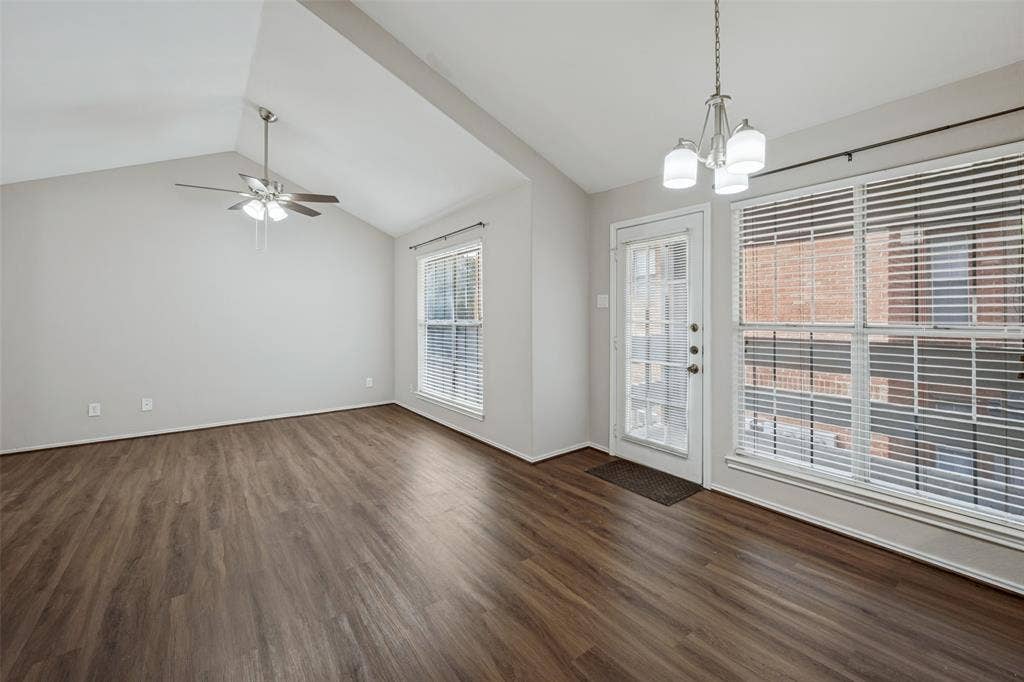 256 Jefferson Parkway, Fort Worth, TX 76107 256 Jefferson Parkway, Fort Worth, TX 76107