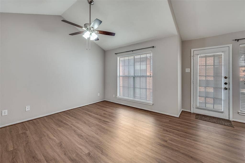 256 Jefferson Parkway, Fort Worth, TX 76107 256 Jefferson Parkway, Fort Worth, TX 76107