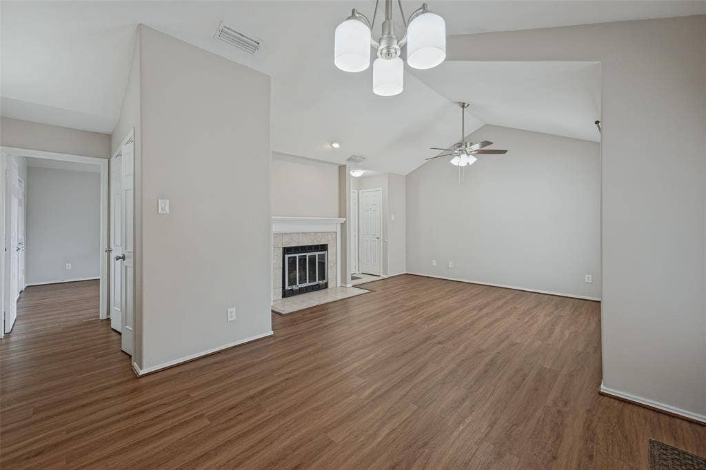 256 Jefferson Parkway, Fort Worth, TX 76107 256 Jefferson Parkway, Fort Worth, TX 76107