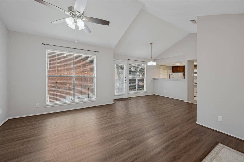 256 Jefferson Parkway, Fort Worth, TX 76107 256 Jefferson Parkway, Fort Worth, TX 76107