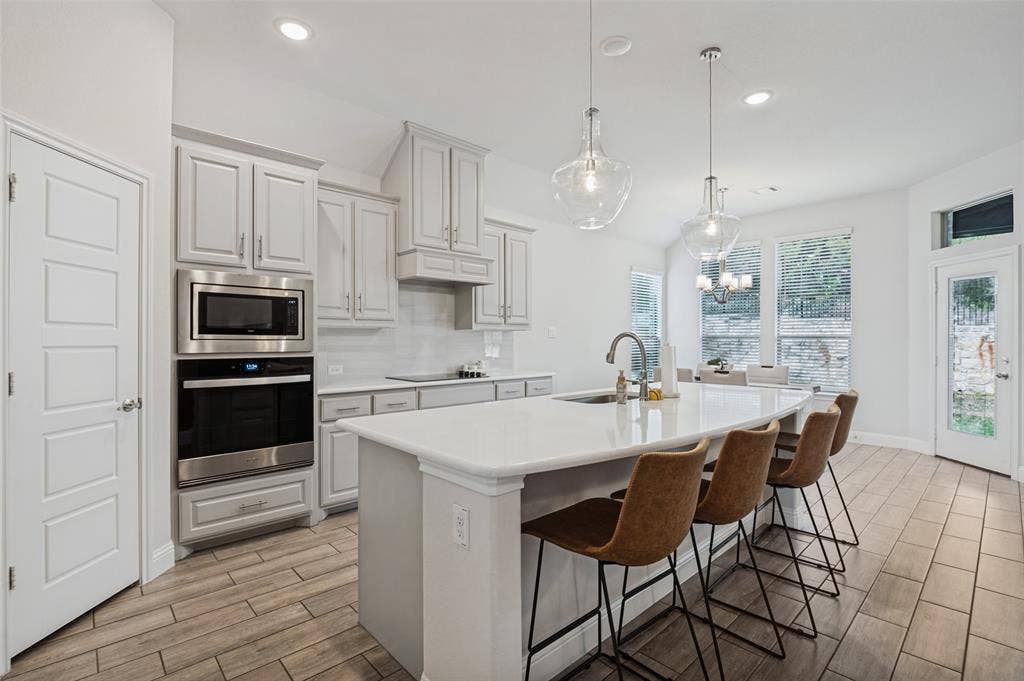 709 Winecup Way, Midlothian, TX 76065 709 Winecup Way, Midlothian, TX 76065