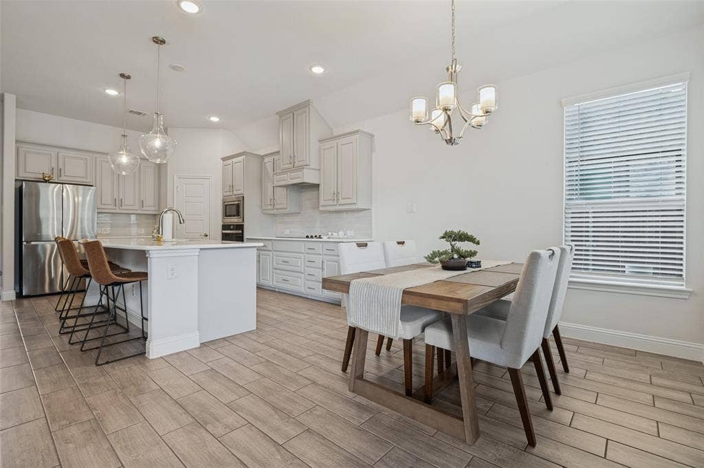 709 Winecup Way, Midlothian, TX 76065 709 Winecup Way, Midlothian, TX 76065