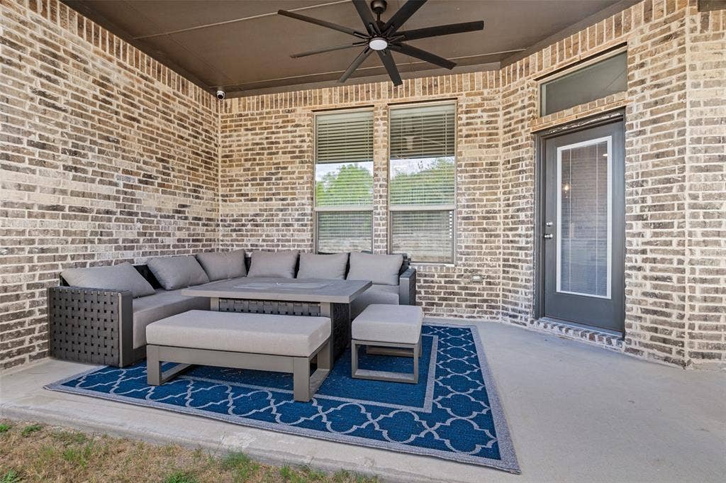 709 Winecup Way, Midlothian, TX 76065 709 Winecup Way, Midlothian, TX 76065