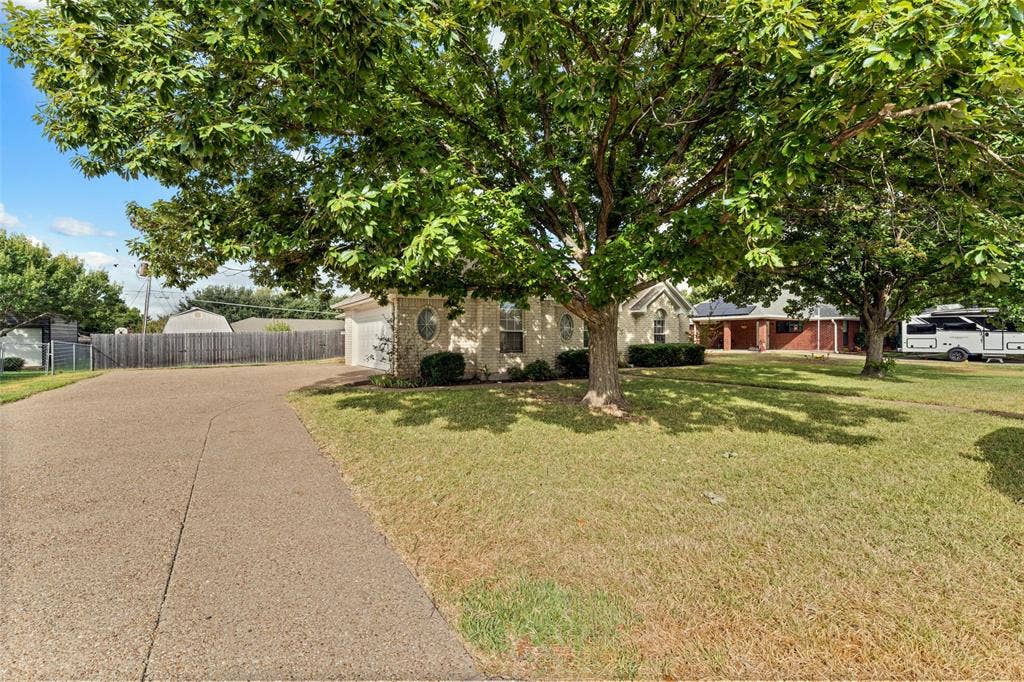 531 Karen Drive, Robinson, TX 76706 531 Karen Drive, Robinson, TX 76706