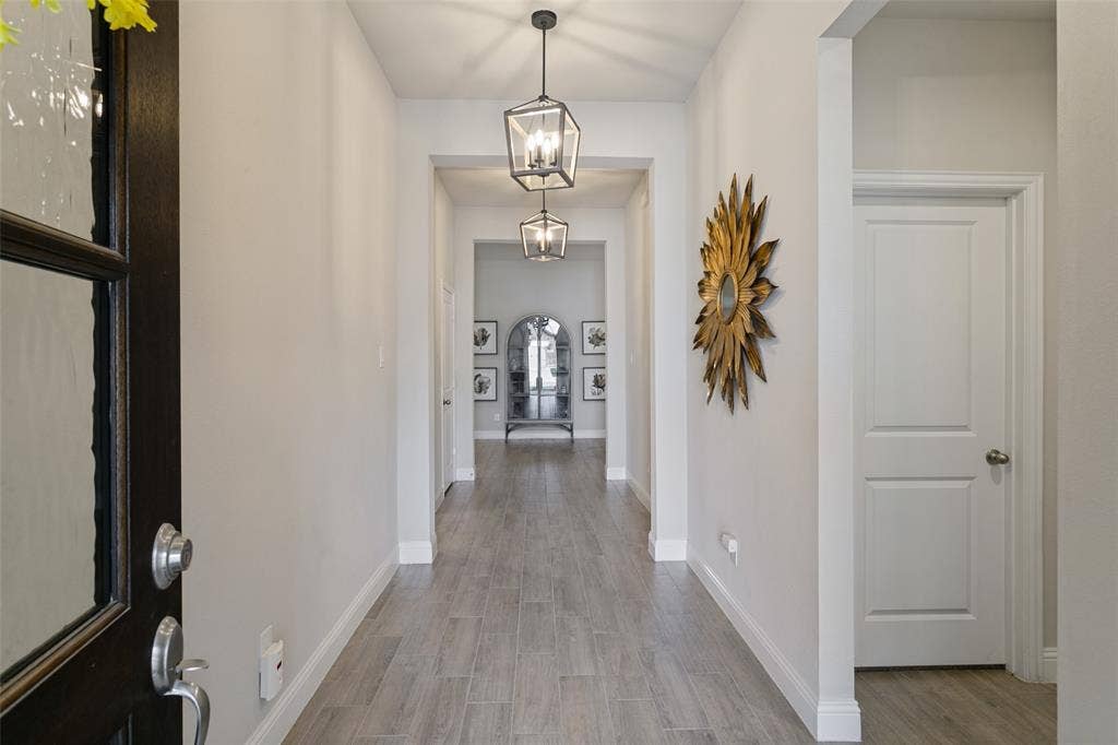 5924 Pine River Lane, Fort Worth, TX 76179
