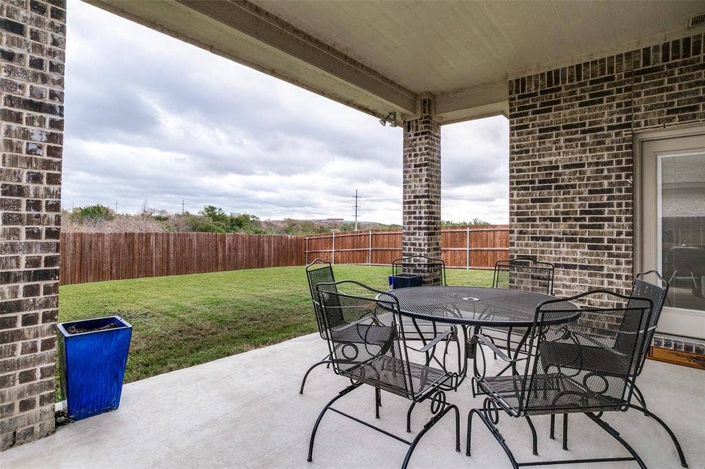 5924 Pine River Lane, Fort Worth, TX 76179