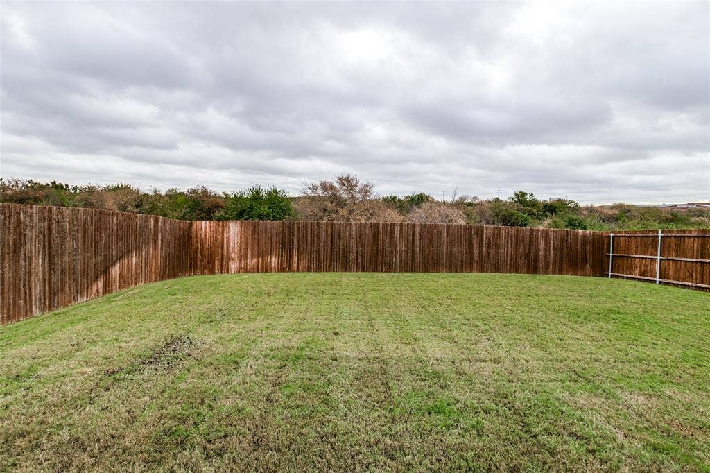 5924 Pine River Lane, Fort Worth, TX 76179