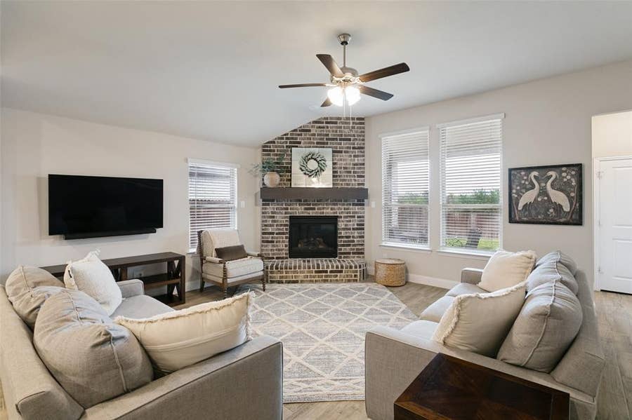 Property photo for 5924 Pine River Lane, Fort Worth, TX