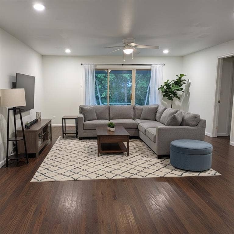 1406 Eastus Drive, Dallas, TX 75208 1406 Eastus Drive, Dallas, TX 75208