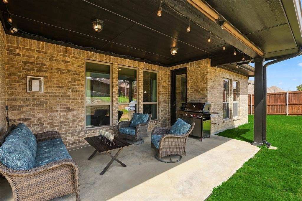 The back patio has pull down screens