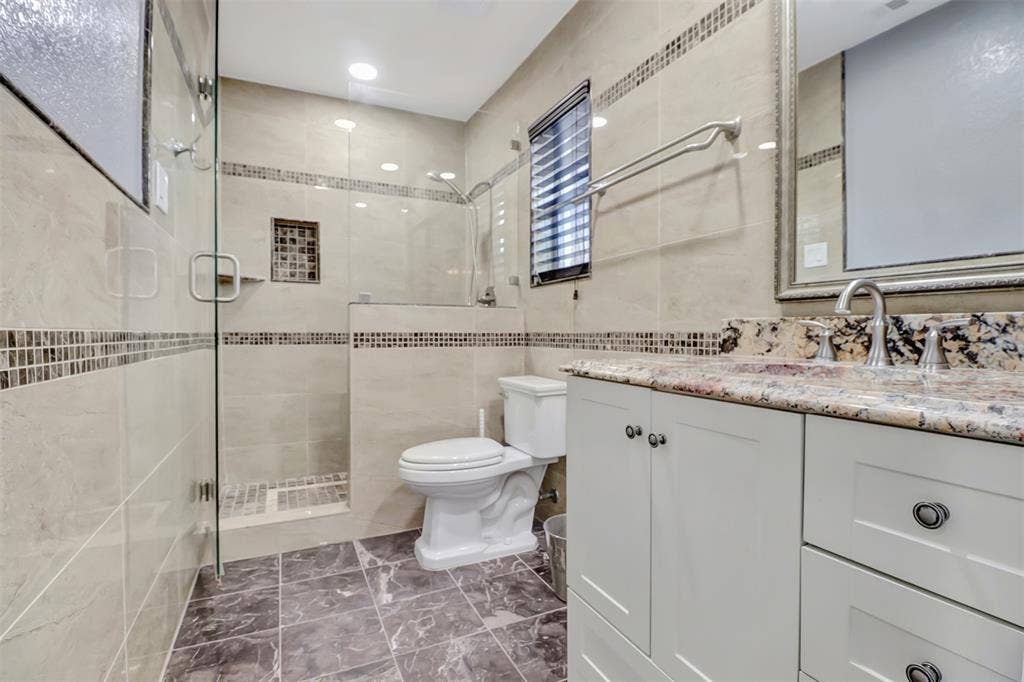 1705 Japonica Lane, Plano, TX 75074 1705 Japonica Lane, Plano, TX 75074