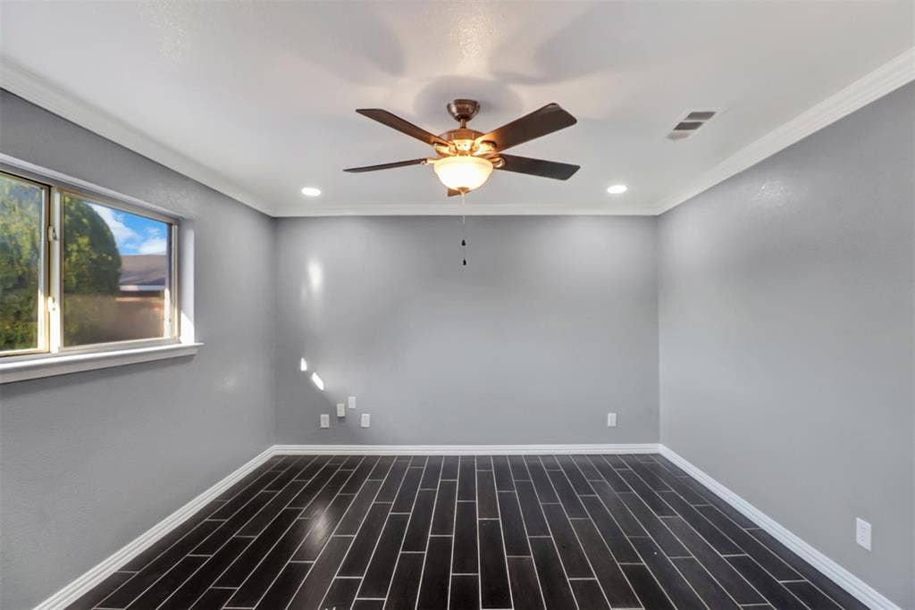 1705 Japonica Lane, Plano, TX 75074 1705 Japonica Lane, Plano, TX 75074