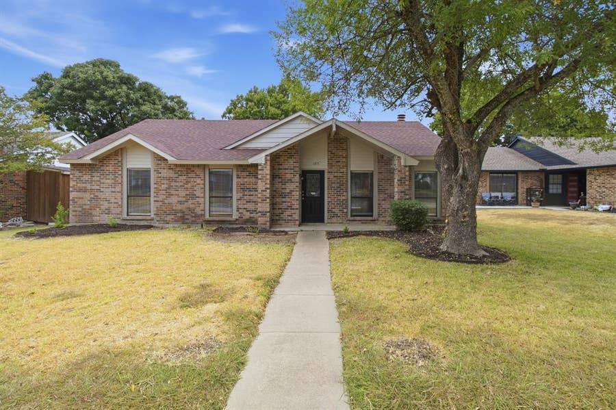 Property photo for 125 Rustic Ridge Drive, Garland, TX