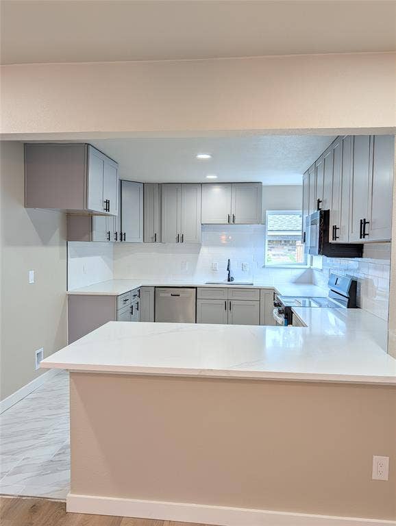 2404 Glen Forest Lane, Plano, TX 75023 2404 Glen Forest Lane, Plano, TX 75023