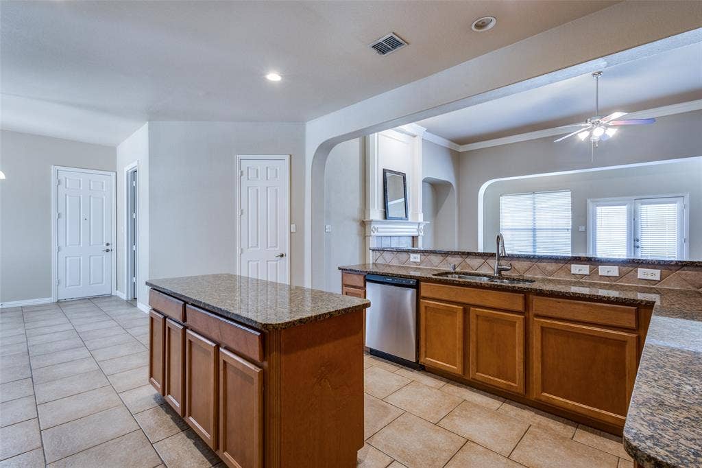7204 Meredith Court, McKinney, TX 75071 7204 Meredith Court, McKinney, TX 75071