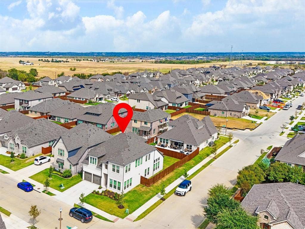 8933 Athens Drive, Denton, TX 76226 8933 Athens Drive, Denton, TX 76226