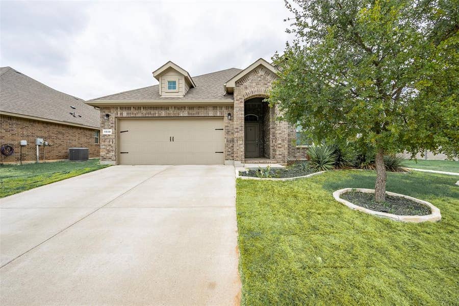 Property photo for 1548 Seabiscuit Drive, Granbury, TX