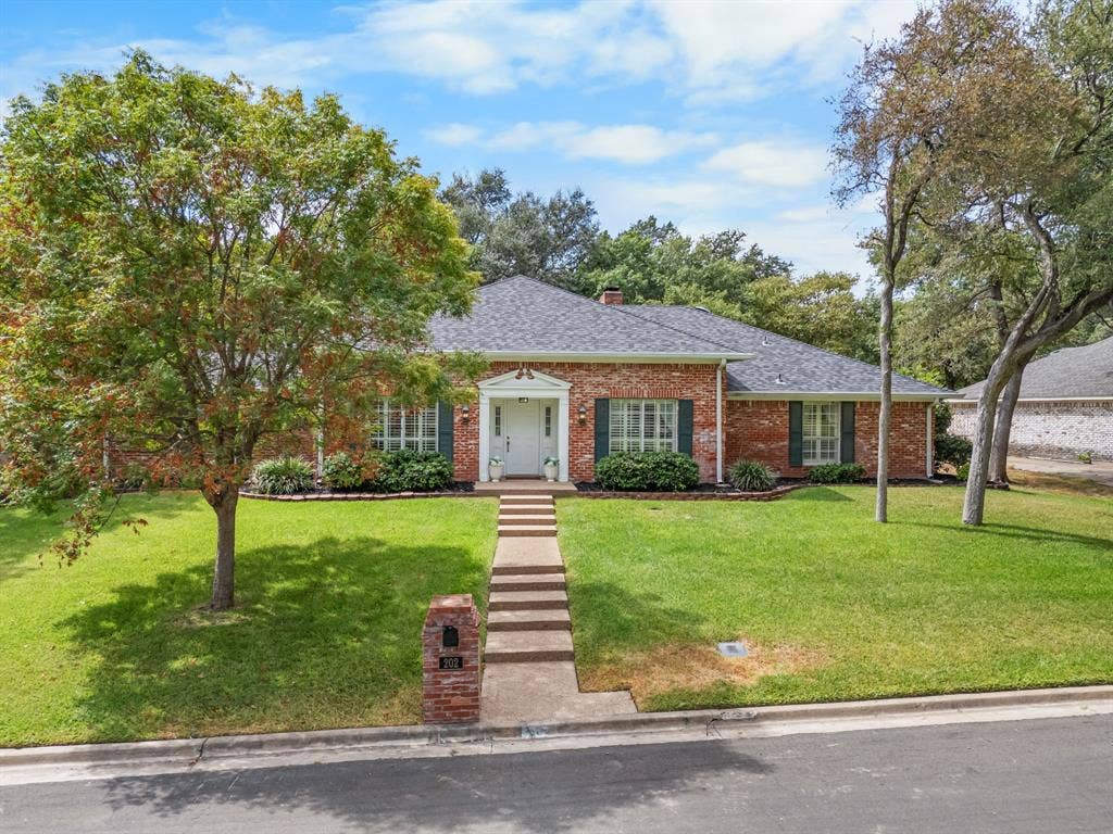 202 Trailview Drive, Woodway, TX 76712 202 Trailview Drive, Woodway, TX 76712