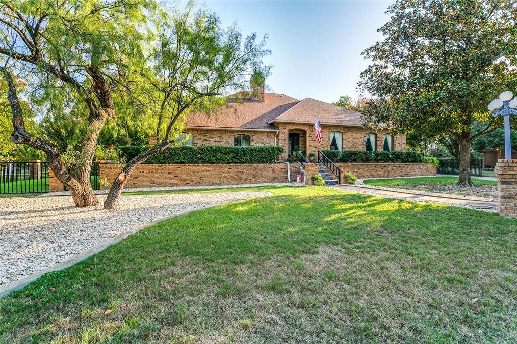 6801 Bellaire Court S, Benbrook, TX 76132 Well landscaped half acre yard with many trees