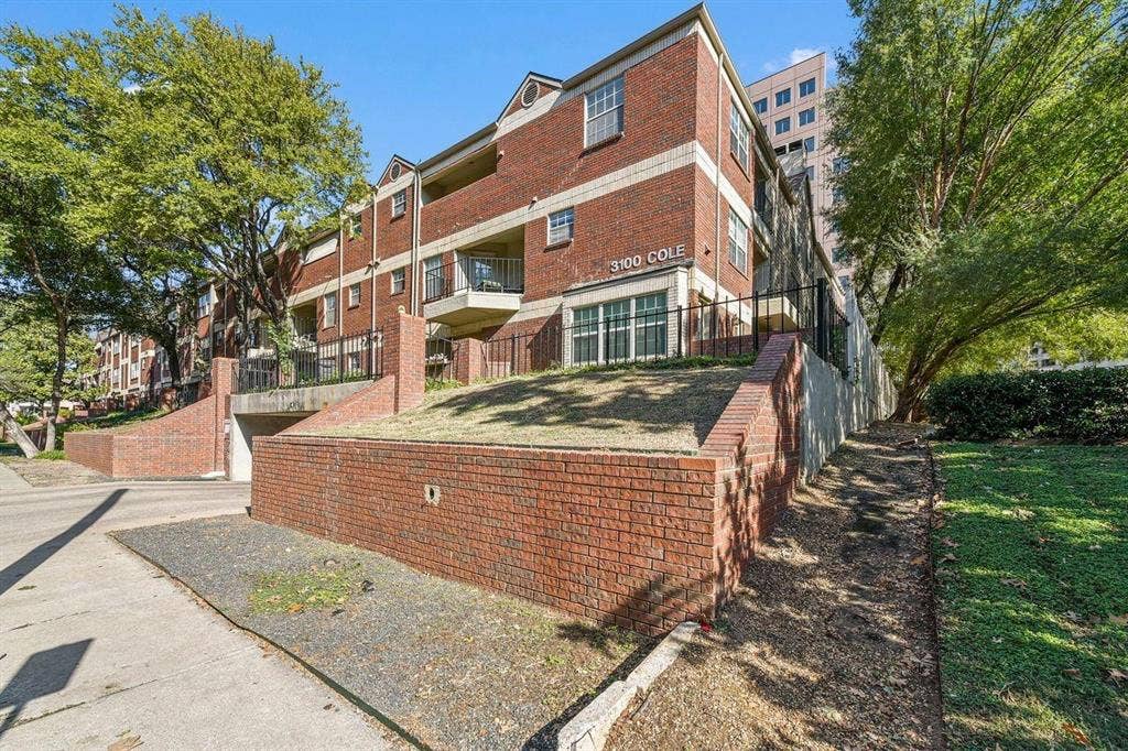 3100 Cole Avenue, #211, Dallas, TX 75204 3100 Cole Avenue, #211, Dallas, TX 75204