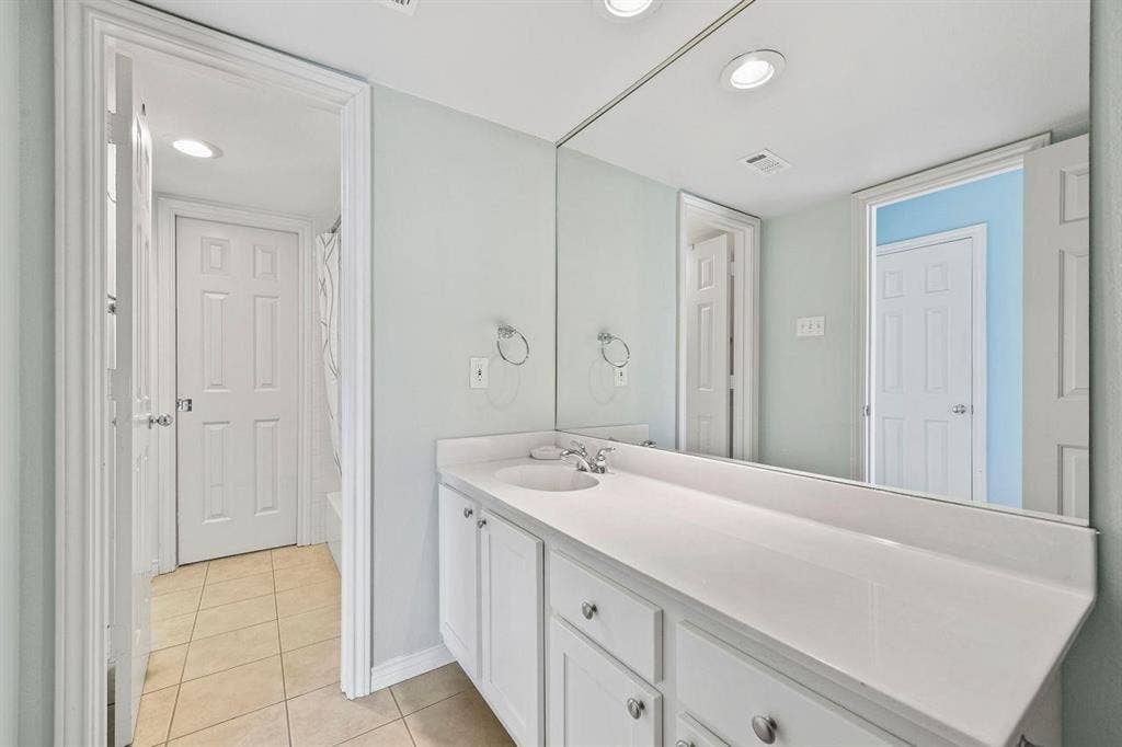 3100 Cole Avenue, #211, Dallas, TX 75204 3100 Cole Avenue, #211, Dallas, TX 75204