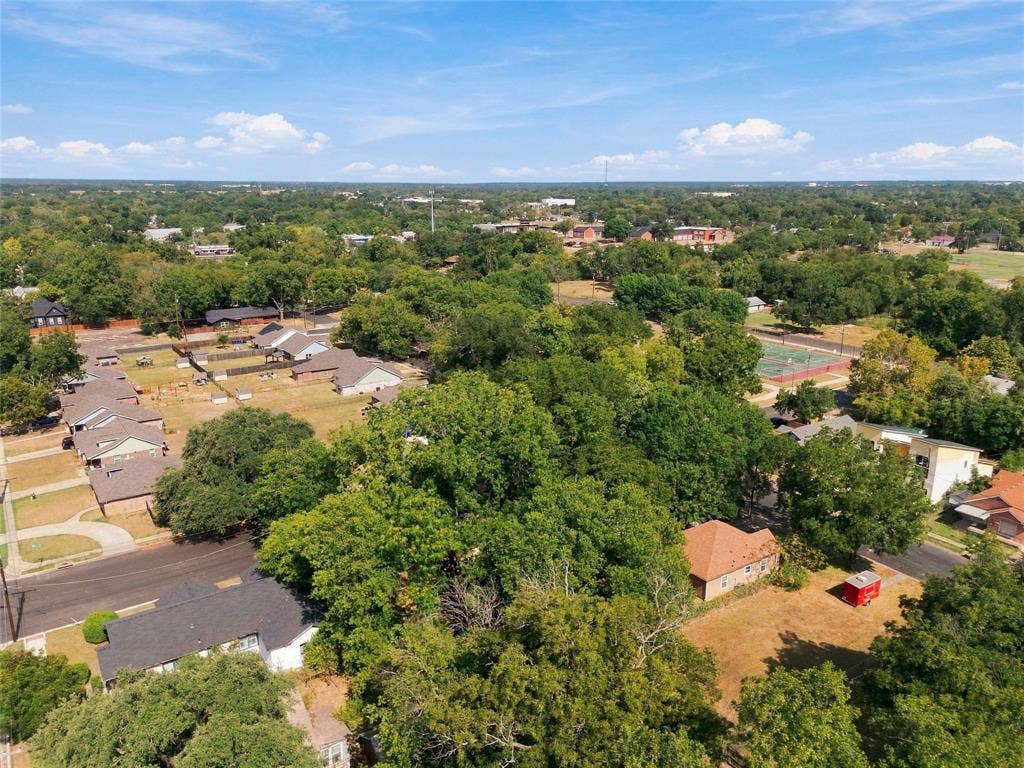 805 McKeen Street, Waco, TX 76704 805 McKeen Street, Waco, TX 76704