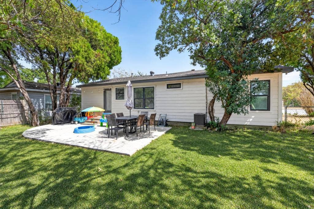 3228 Olive Place, Fort Worth, TX 76116 3228 Olive Place, Fort Worth, TX 76116