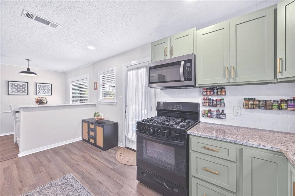 3228 Olive Place, Fort Worth, TX 76116 3228 Olive Place, Fort Worth, TX 76116